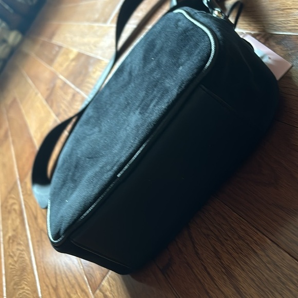 JUICY COUTURE Velour Camera Logo rhinestonecrossbody bag New - Picture 11 of 15